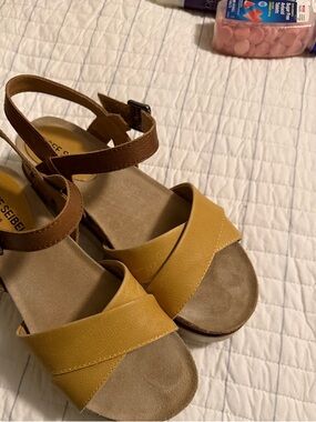 Josef Seibel Tan and Yellow Leather Slingback Sandals